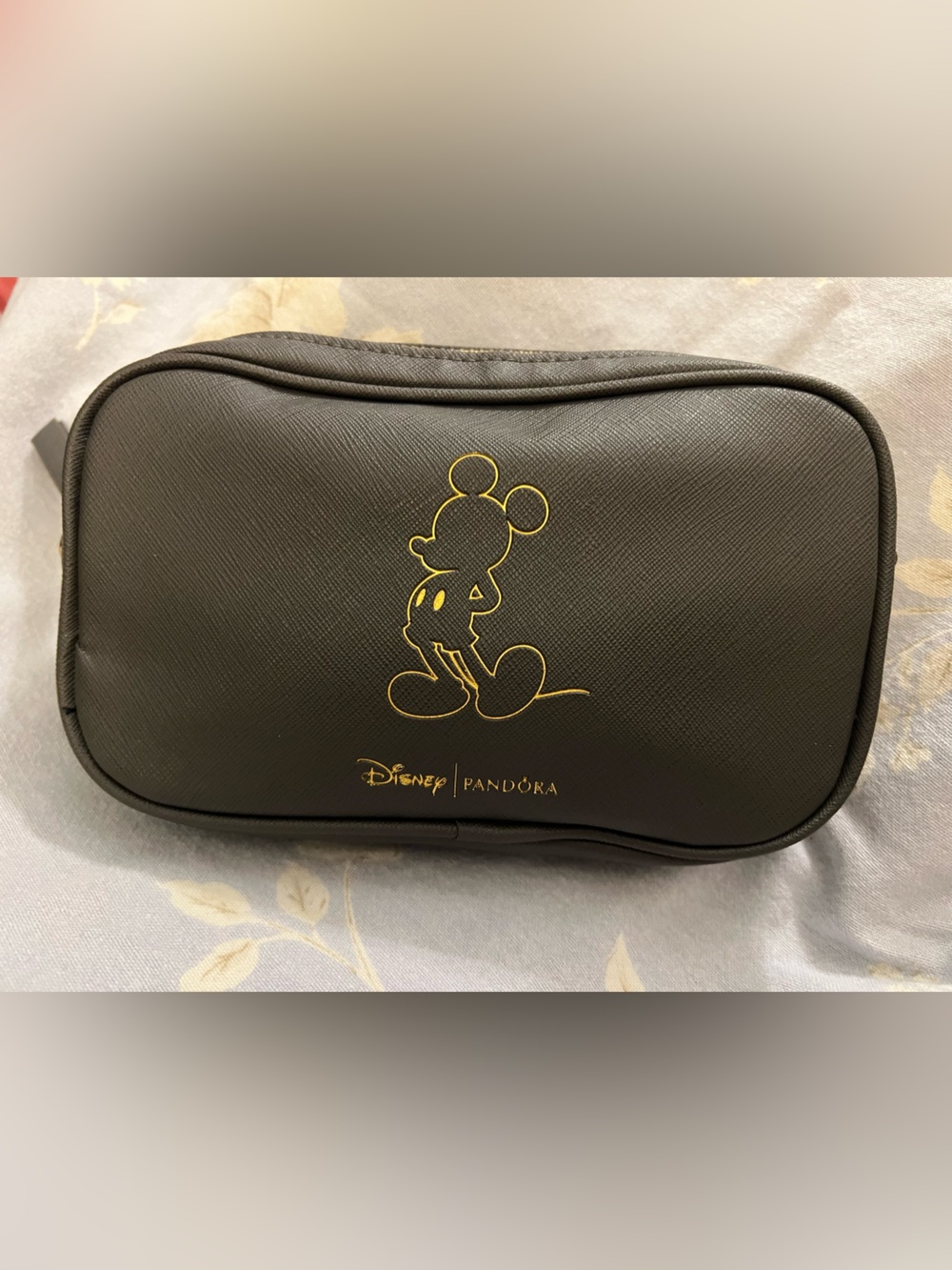 Pandora Disney  cross body bag with Gold Mickey Outline